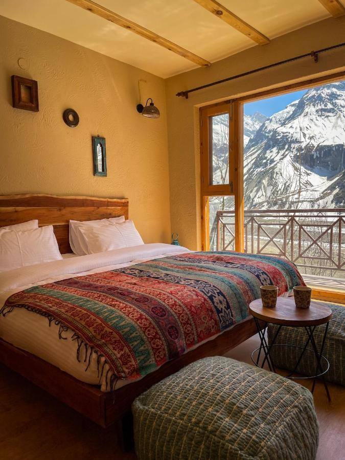 La Hault Hotel Sissu Kültér fotó