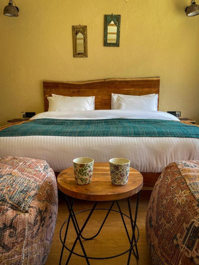 La Hault Hotel Sissu Kültér fotó
