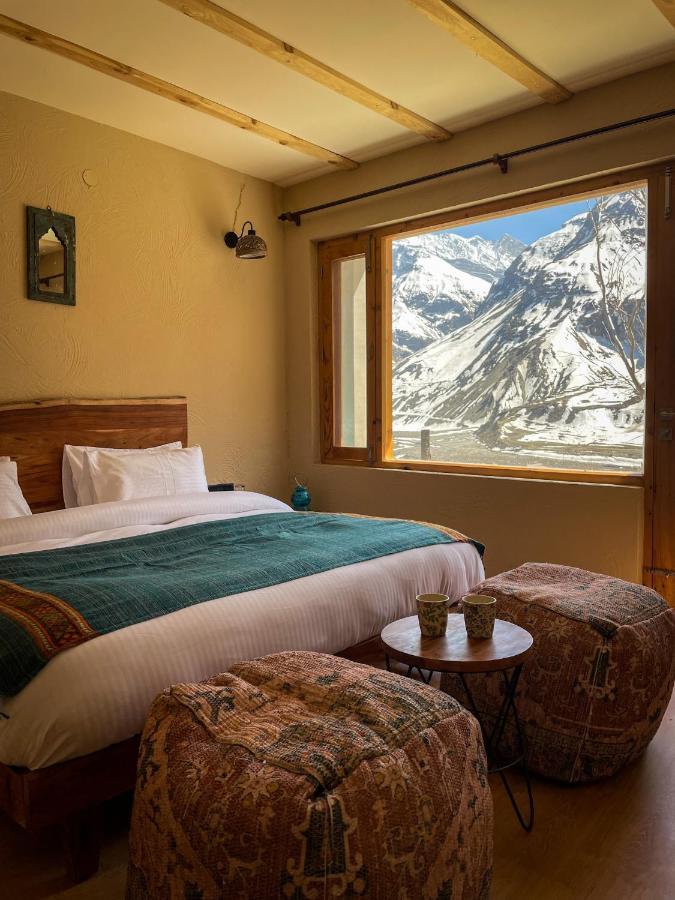 La Hault Hotel Sissu Kültér fotó